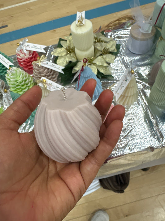 Twisted pillar candle